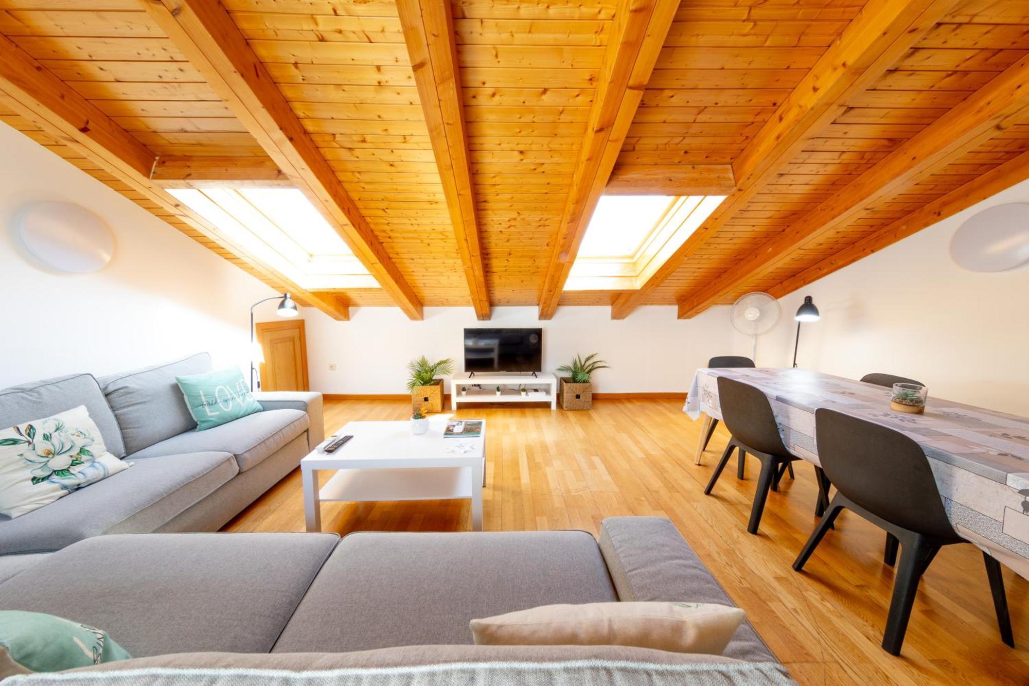Renovado - Atico Plaza Herradores, Centrico Y Con Wifi Apartment *