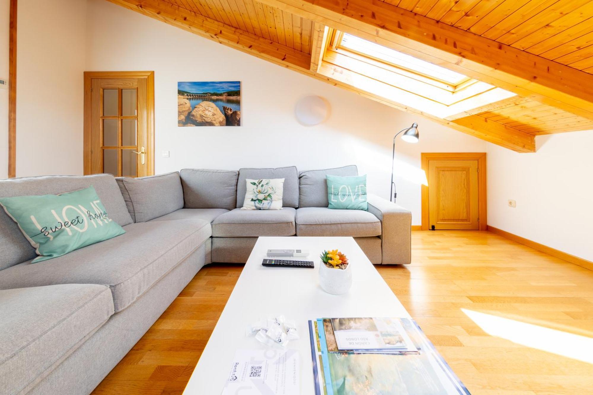 ático Plaza Herradores, Céntrico Y Soleado Appartement Soria